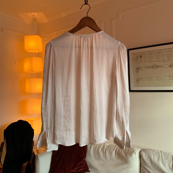 Banana Republic pearly blouse - Picture 2 of 4